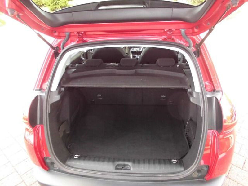 Peugeot 2008 Style 1,2l Benzin Klimaaut Navi Kamera Sitzh. AHZV